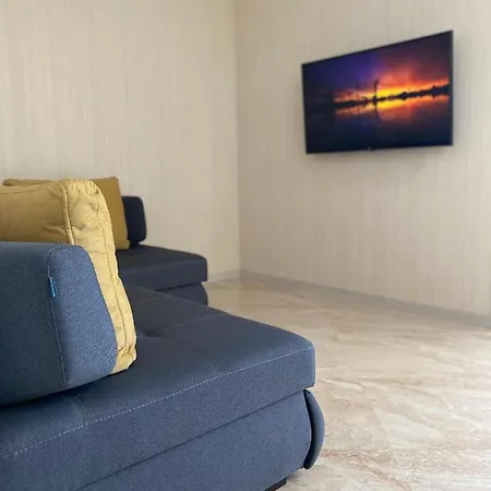Apartment Britain Lviv Exterior photo